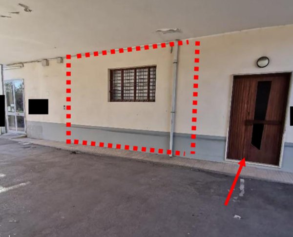 locale di sgombero in vendita a Campi Bisenzio