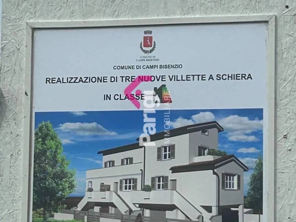 casa indipendente in vendita a Campi Bisenzio