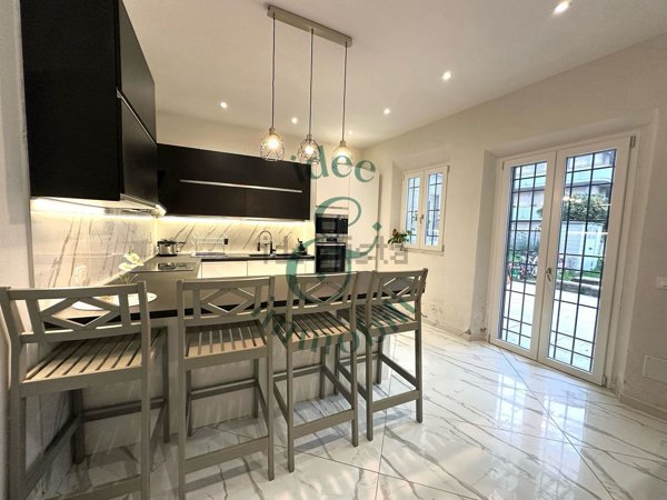 casa indipendente in vendita a Campi Bisenzio in zona Capalle