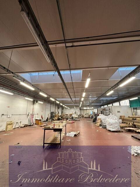 negozio in vendita a Campi Bisenzio in zona Capalle