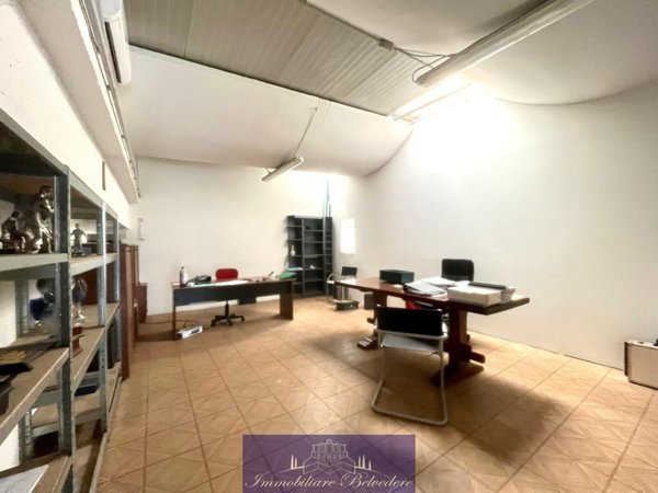 ufficio in vendita a Campi Bisenzio in zona Capalle