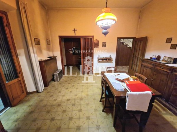 casa indipendente in vendita a Campi Bisenzio in zona Capalle