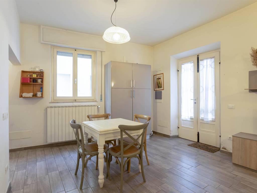 casa indipendente in vendita a Campi Bisenzio