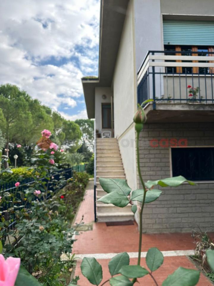 casa indipendente in vendita a Campi Bisenzio