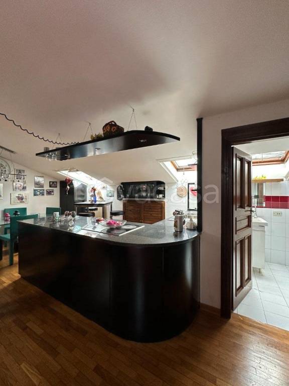 casa indipendente in vendita a Campi Bisenzio