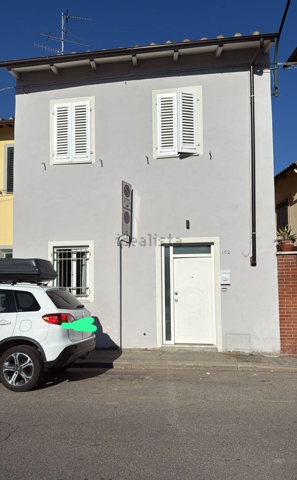 casa indipendente in vendita a Campi Bisenzio