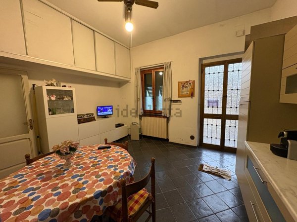 casa indipendente in vendita a Campi Bisenzio