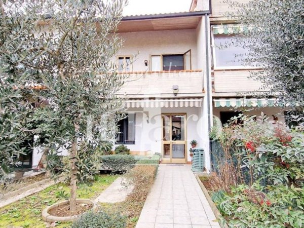 casa indipendente in vendita a Campi Bisenzio in zona San Cresci