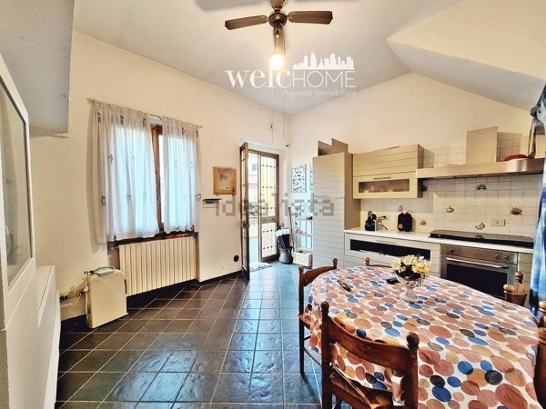 casa indipendente in vendita a Campi Bisenzio