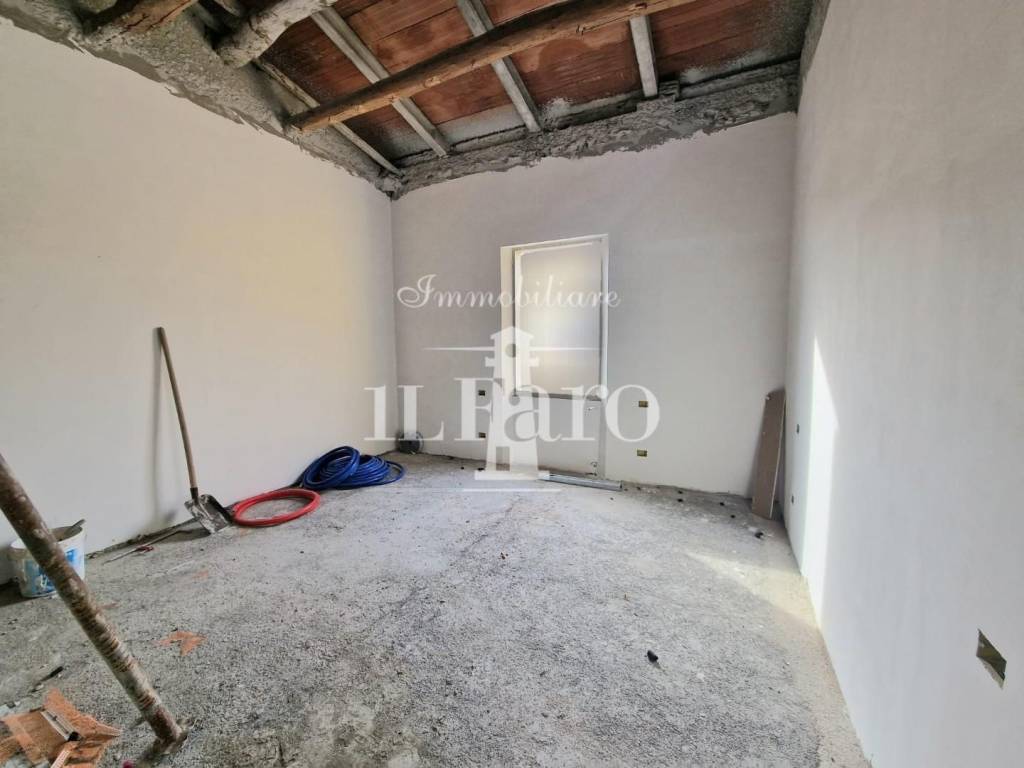 casa indipendente in vendita a Campi Bisenzio in zona Capalle