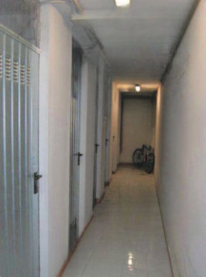 locale di sgombero in vendita a Campi Bisenzio in zona San Donnino