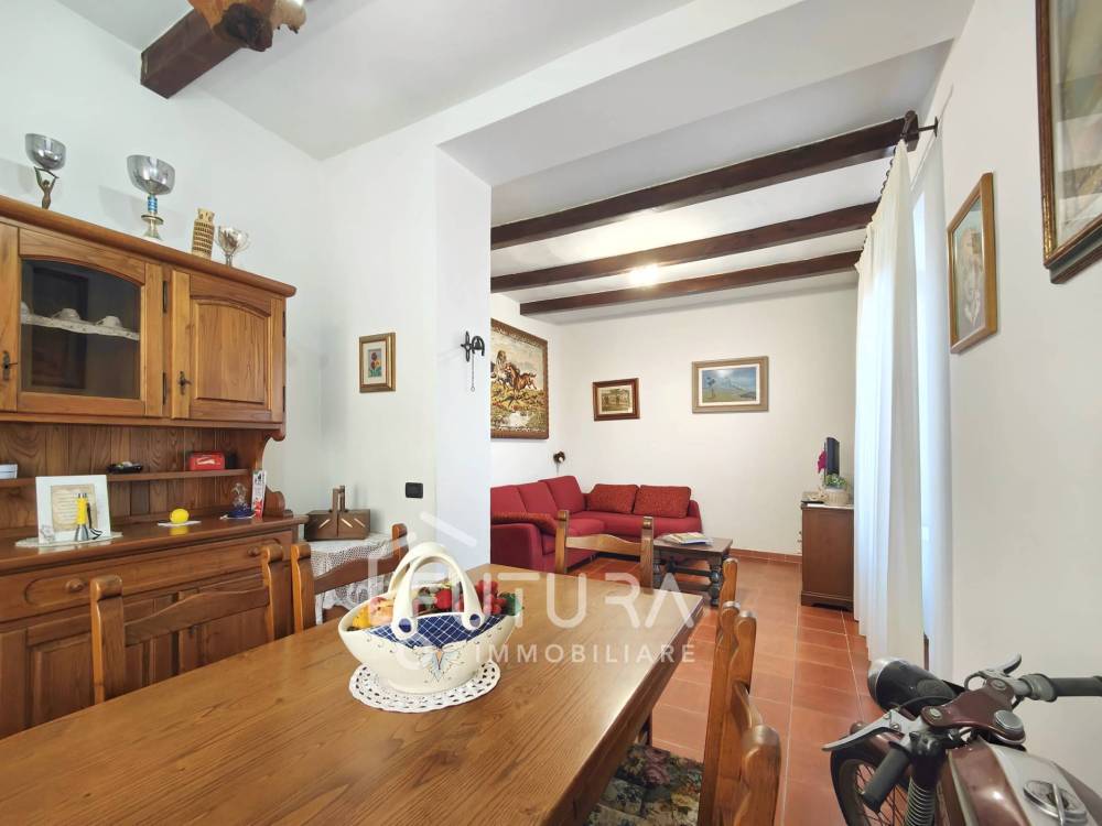 casa indipendente in vendita a Campi Bisenzio in zona Case Buffini