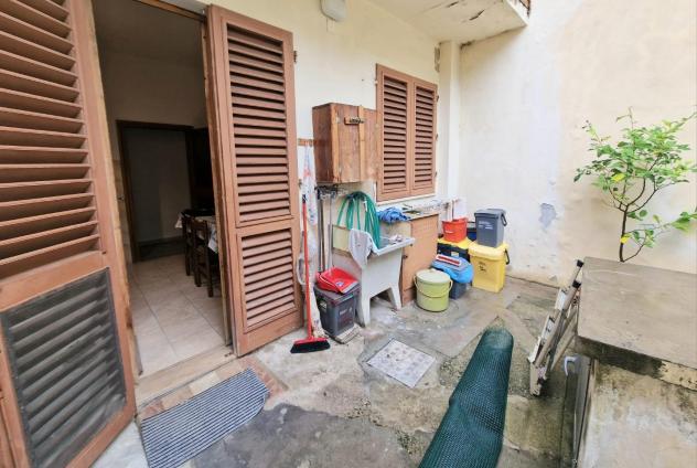 casa indipendente in vendita a Campi Bisenzio