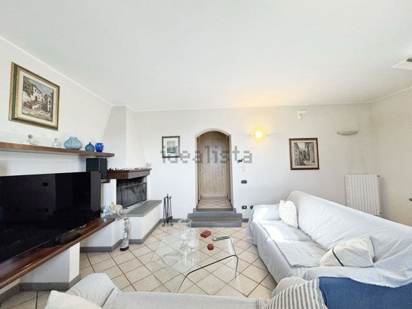 casa indipendente in vendita a Campi Bisenzio in zona San Piero a Ponti