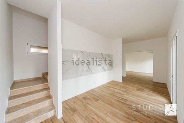 casa indipendente in vendita a Campi Bisenzio in zona San Piero a Ponti