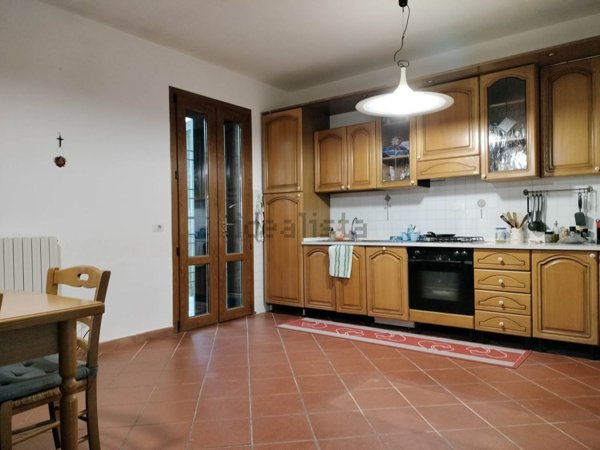 casa indipendente in vendita a Campi Bisenzio