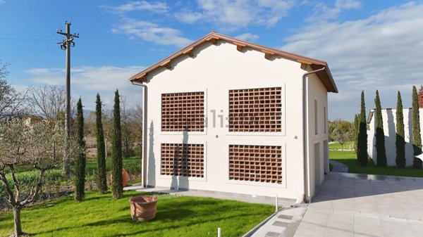 pentavano in vendita a Campi Bisenzio