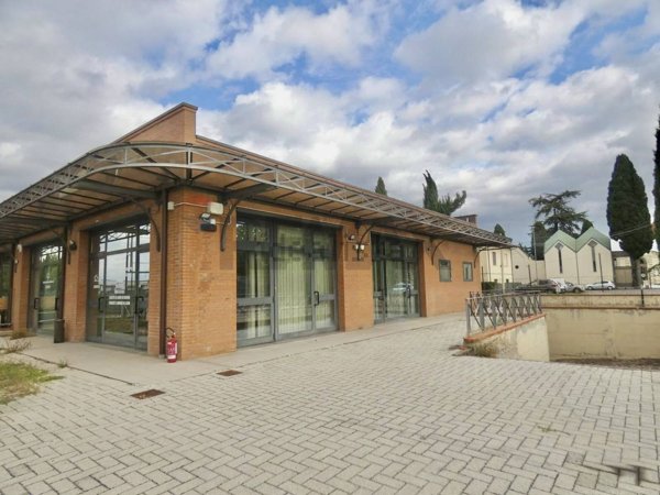 ufficio in vendita a Campi Bisenzio