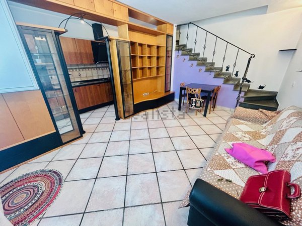 casa indipendente in vendita a Campi Bisenzio