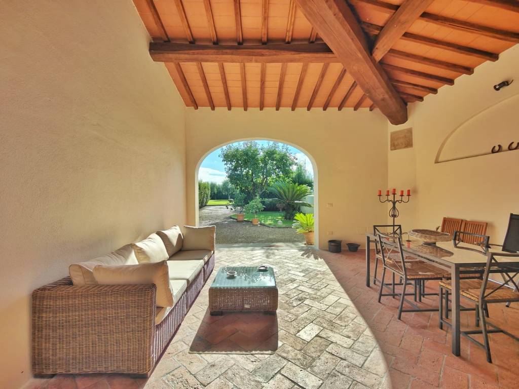 casa indipendente in vendita a Campi Bisenzio in zona Il Rosi