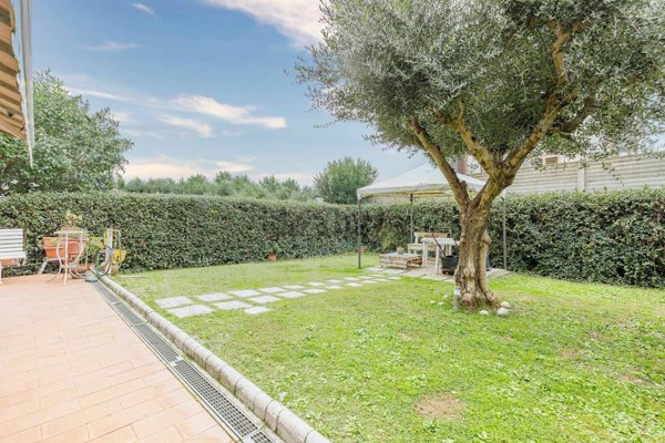 appartamento in vendita a Campi Bisenzio in zona San Piero a Ponti