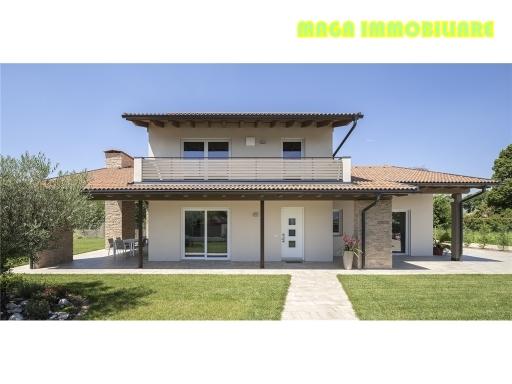 casa indipendente in vendita a Campi Bisenzio