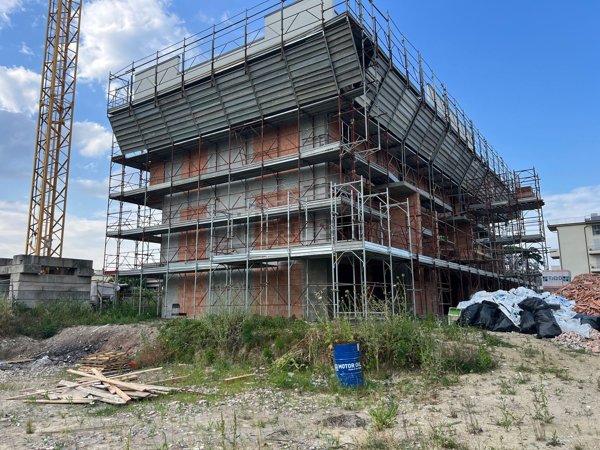 casa indipendente in vendita a Campi Bisenzio