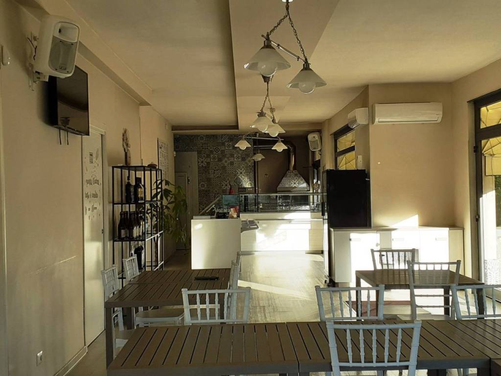 negozio in vendita a Campi Bisenzio