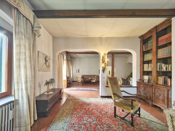 casa indipendente in vendita a Campi Bisenzio