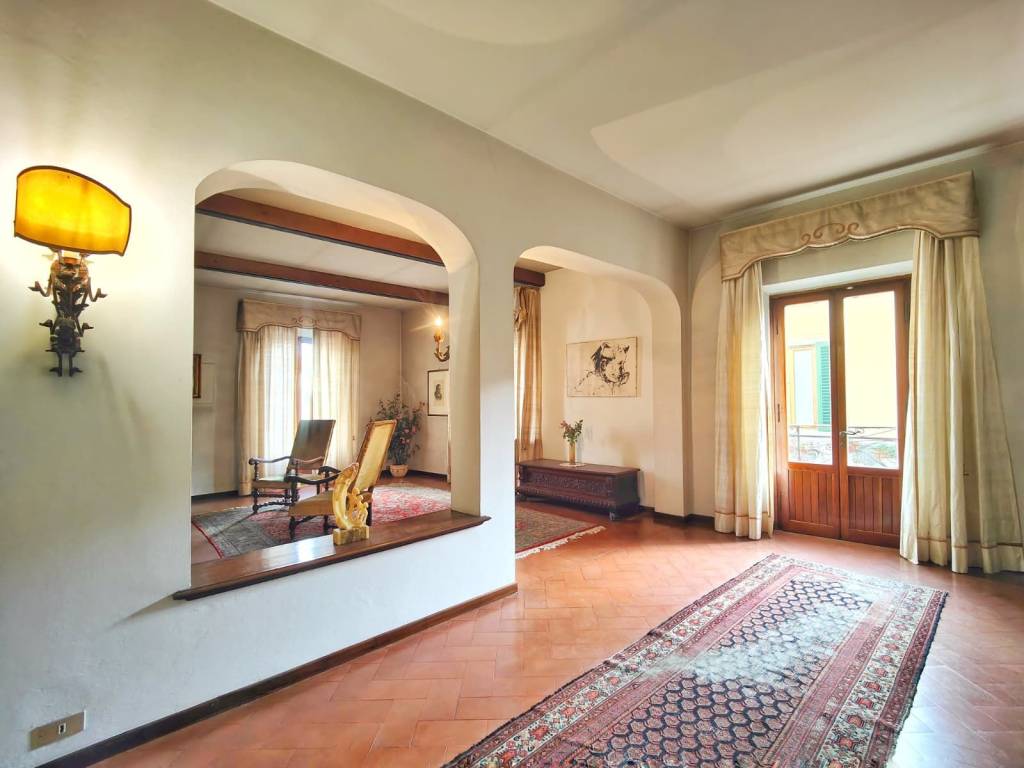 casa indipendente in vendita a Campi Bisenzio