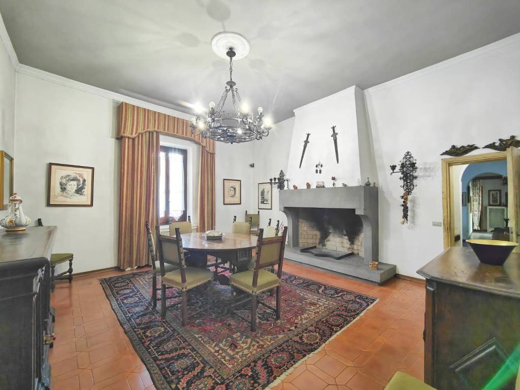 casa indipendente in vendita a Campi Bisenzio