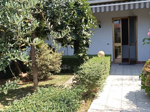 casa indipendente in vendita a Campi Bisenzio in zona San Piero a Ponti