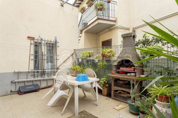 casa indipendente in vendita a Campi Bisenzio