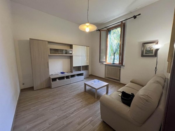 casa indipendente in vendita a Campi Bisenzio