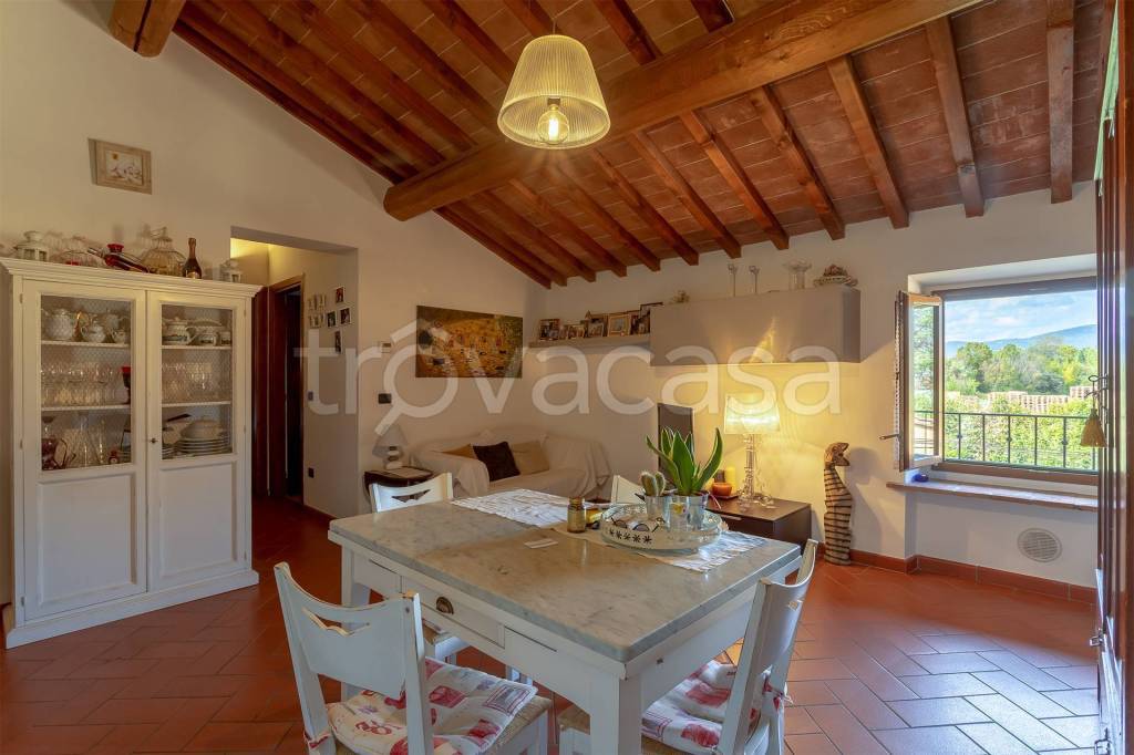 appartamento in vendita a Campi Bisenzio in zona Limite