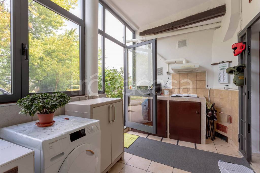 casa indipendente in vendita a Campi Bisenzio in zona Sant'Angelo a Lecore