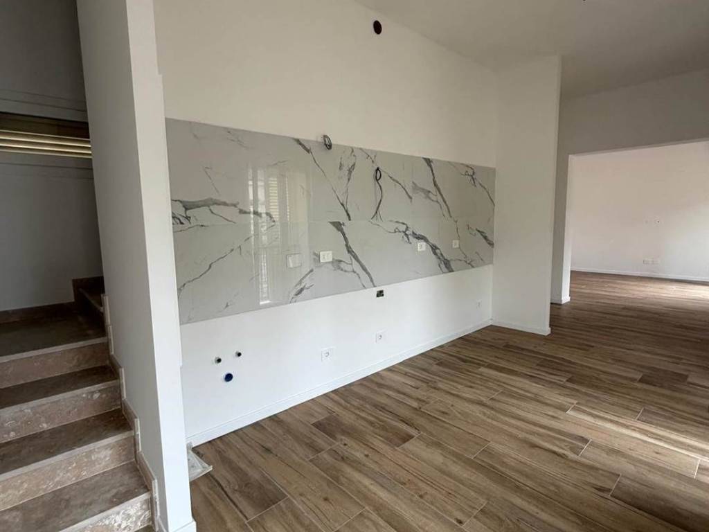 appartamento in vendita a Campi Bisenzio in zona San Cresci