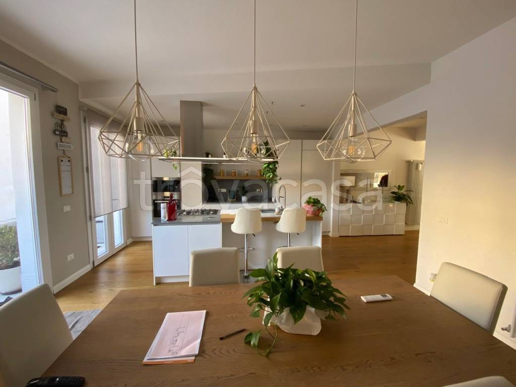 casa indipendente in vendita a Campi Bisenzio