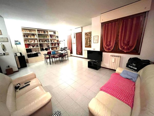 casa indipendente in vendita a Campi Bisenzio in zona San Donnino