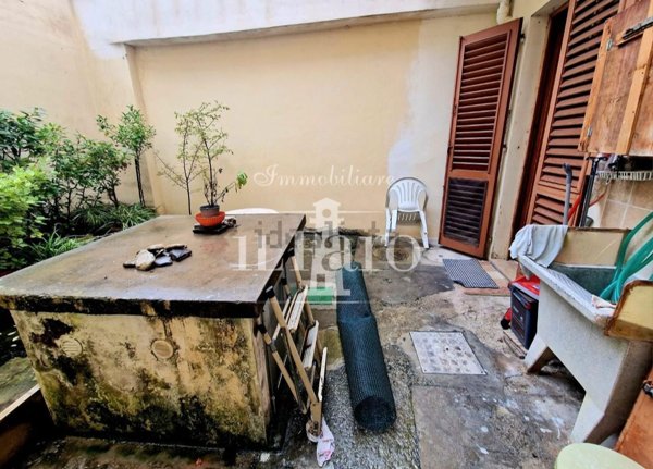 casa indipendente in vendita a Campi Bisenzio