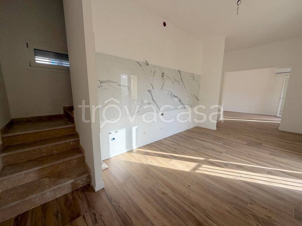 casa indipendente in vendita a Campi Bisenzio in zona San Piero a Ponti