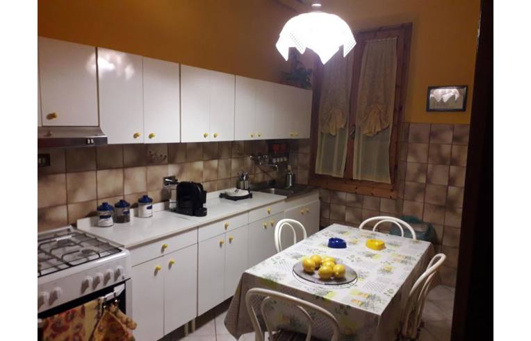 casa indipendente in vendita a Campi Bisenzio in zona Capalle