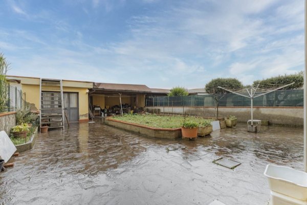 appartamento in vendita a Campi Bisenzio in zona Capalle