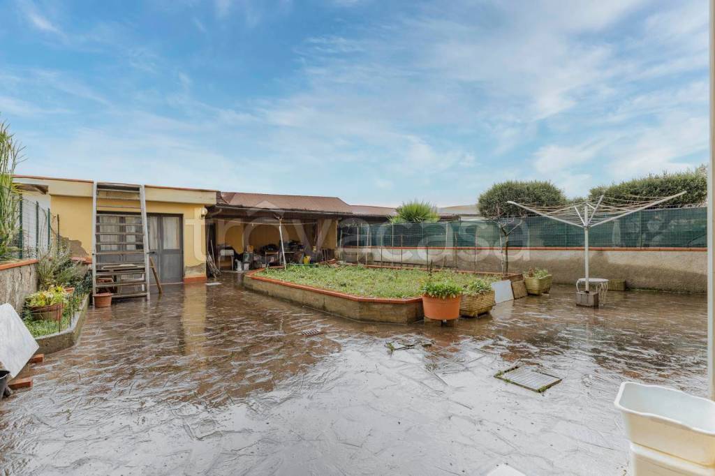 appartamento in vendita a Campi Bisenzio in zona Capalle