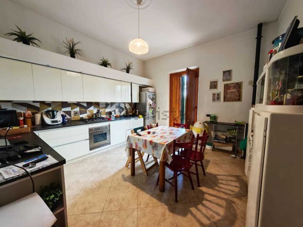 casa indipendente in vendita a Campi Bisenzio