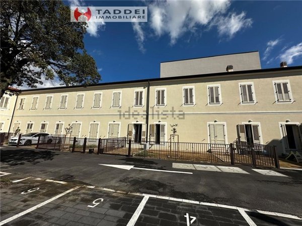 casa indipendente in vendita a Campi Bisenzio