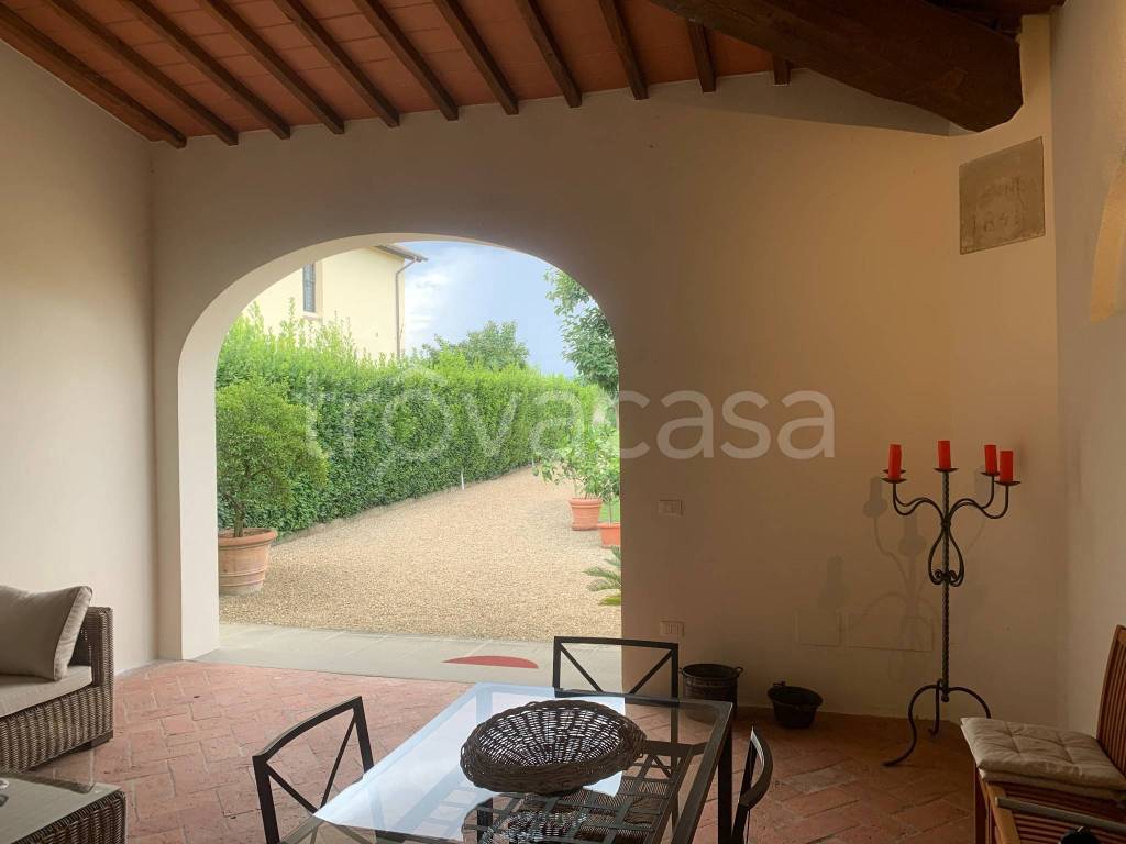 casa indipendente in vendita a Campi Bisenzio