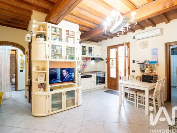 appartamento in vendita a Campi Bisenzio in zona Capalle