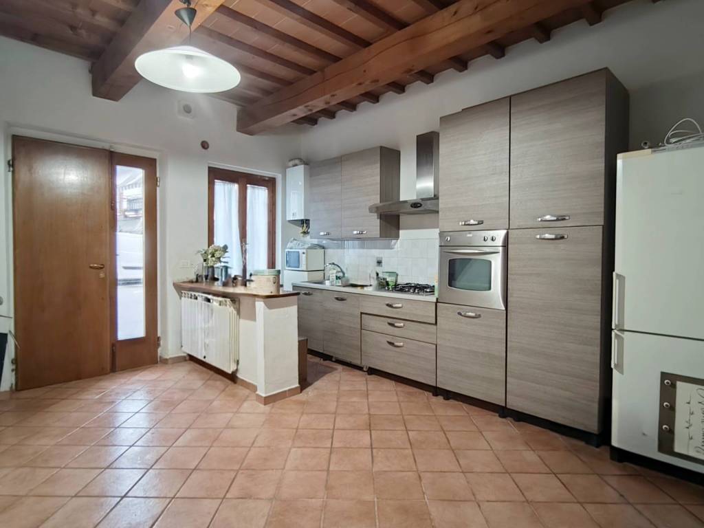 casa indipendente in vendita a Campi Bisenzio in zona San Cresci