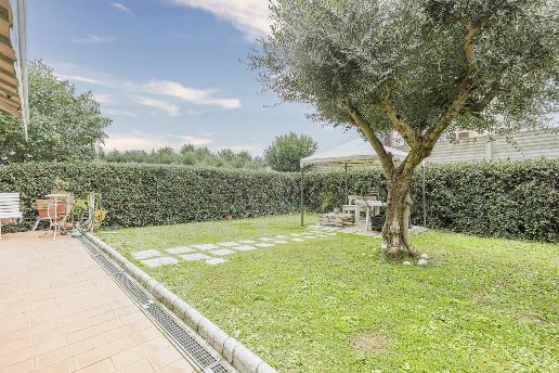 appartamento in vendita a Campi Bisenzio in zona San Piero a Ponti